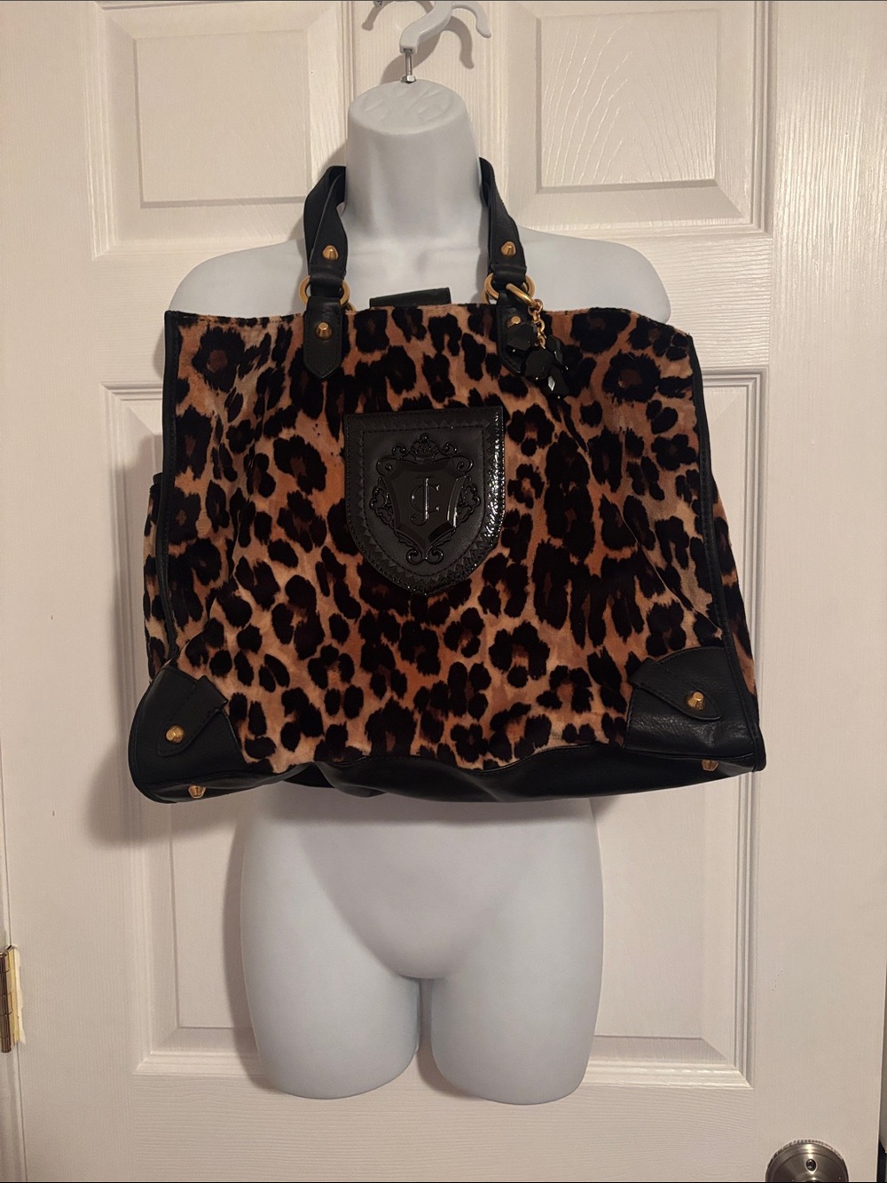 Juicy Couture Y2K Leopard Print purse with Black Trim - Picture 9 of 9
